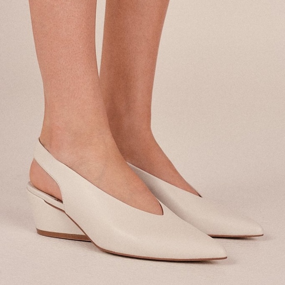 Jaggar The Label Shoes - Jaggar The Label Aim Leather Slingback In Ivory
